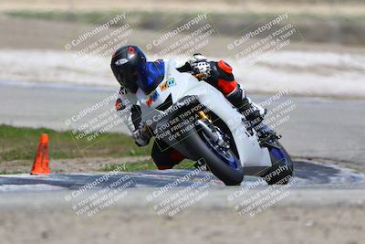 media/Mar-22-2025-TrackDaz (Sat) [[0456df0c41]]/Group B/Session 3 (Outside Grapevine)/